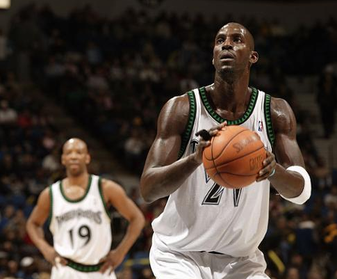 目前在后卫 目前在后卫