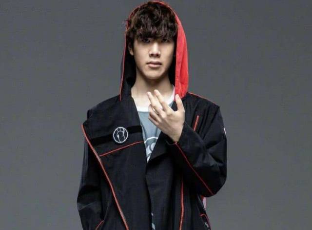 队在默默支 队在默默支