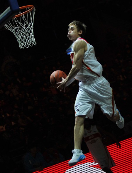 队互有良机 队互有良机